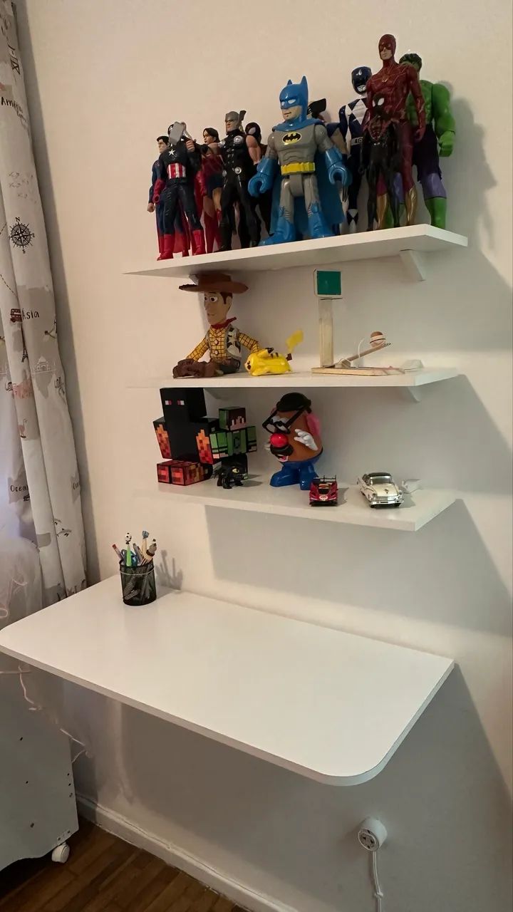 Prateleiras e mesa  - Foto 2