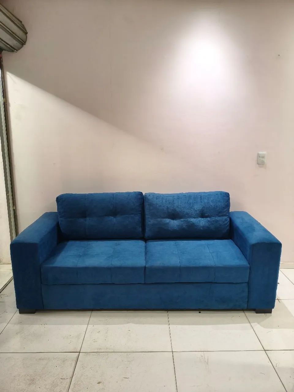 Promoção imperdível por apenas 1100 Sofá novo cabe 4 pessoas bem espaçoso todo acolchoado  - Foto 3