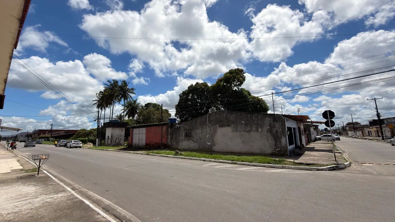 VENDO AREA PRÓX DA PARAGOMINAS ( ESQUINA ) 