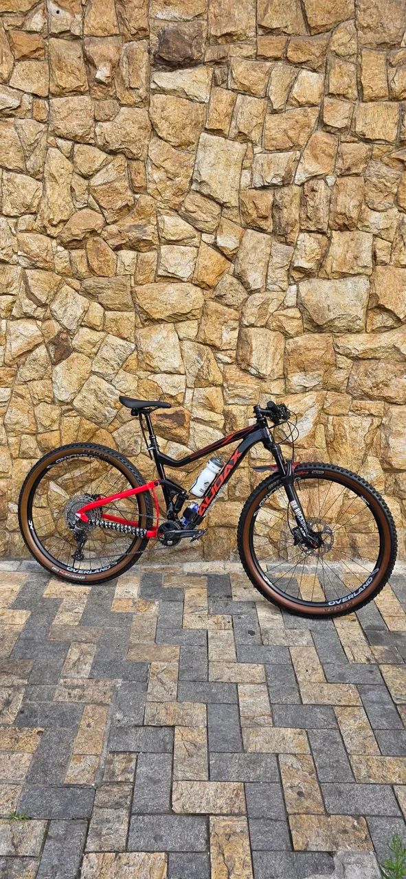 Bicicleta aro 29 Full Suspension 