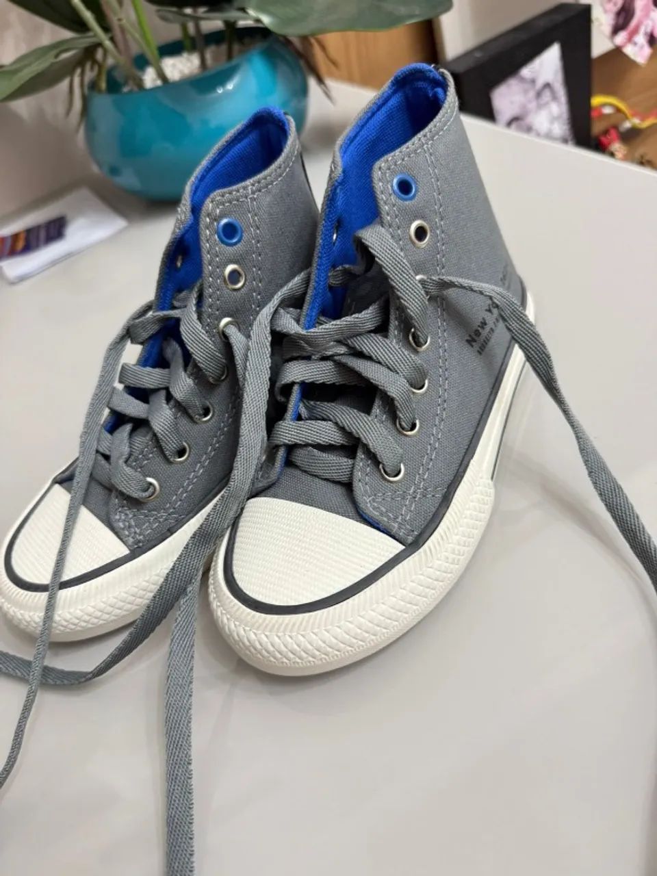 Tenis All Star Cinza Novo - tamanho 29/30 - Foto 4