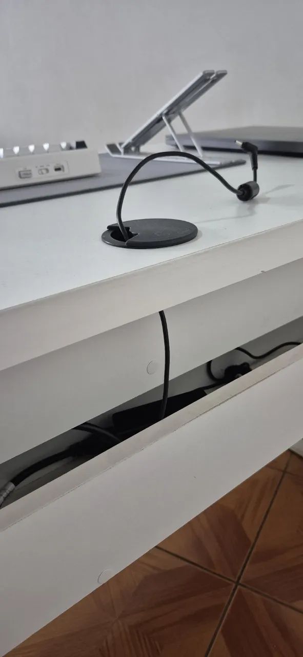 Mesa para escritório.  - Foto 4