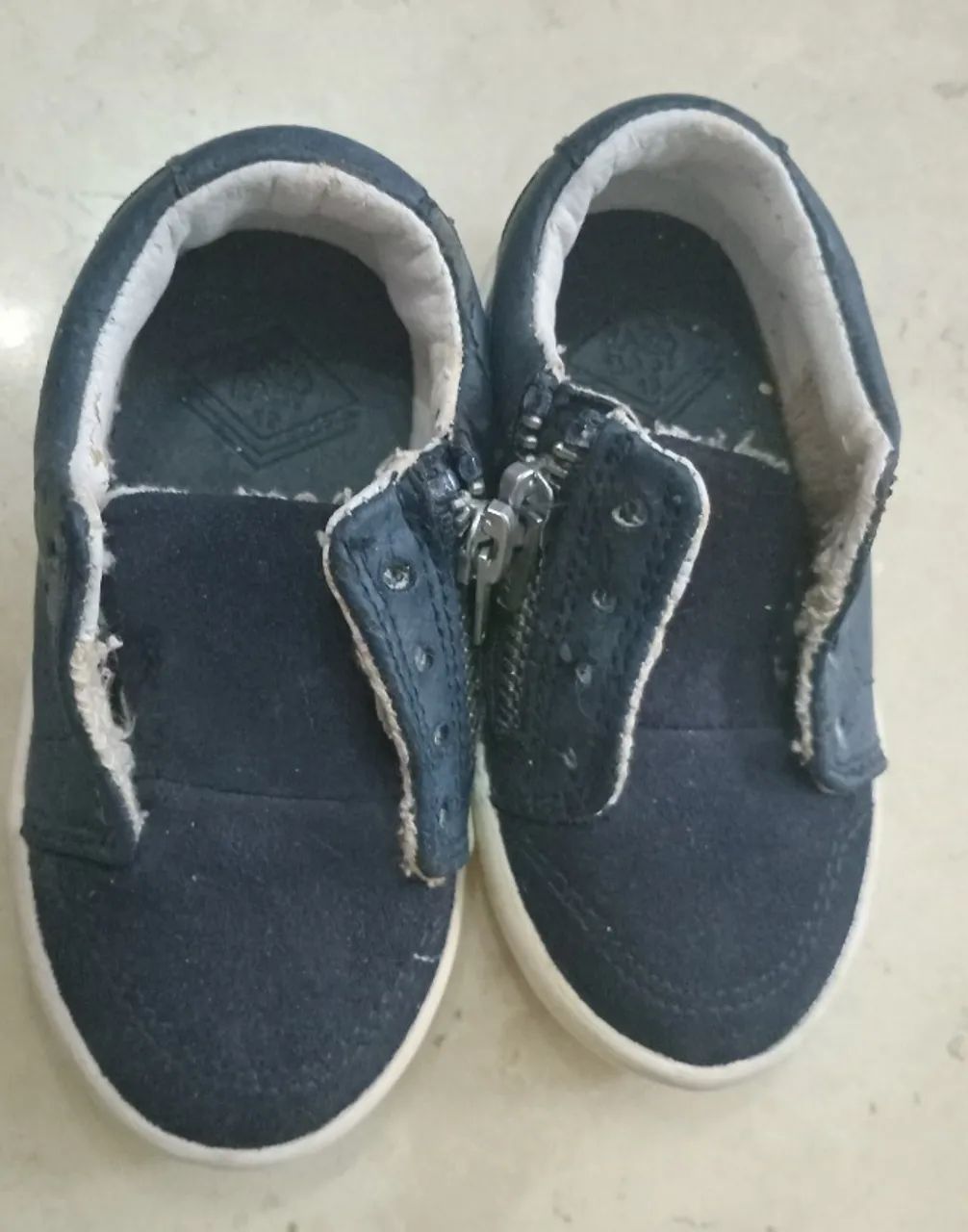 Desapego Sapatênis bebê Zara 17 BR 19 EU Azul Marinho  - Foto 3