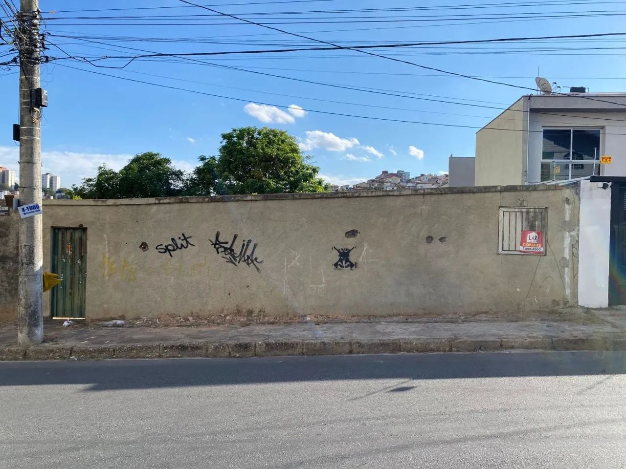 LOTE COM 360m2 A VENDA NO ALVARO CAMARGOS