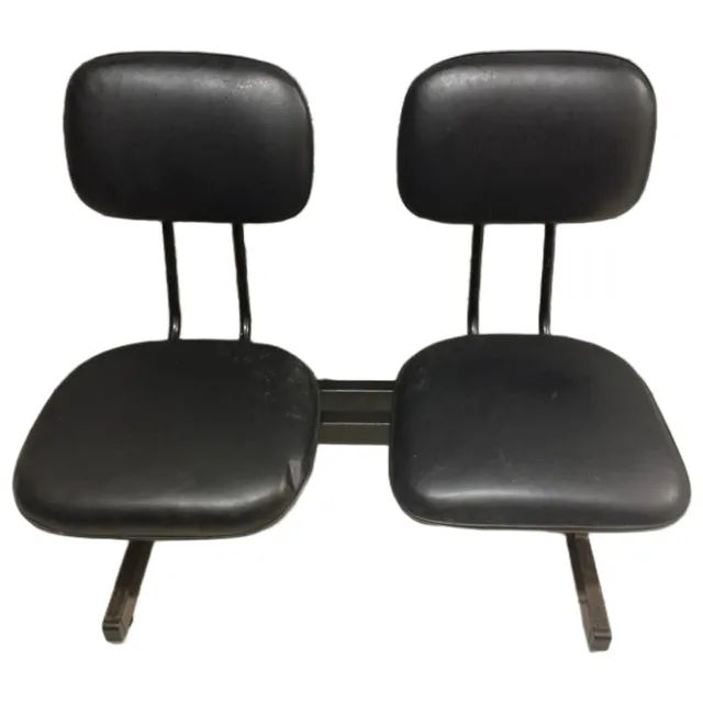 Cadeira Longarina Secretária de 2 Lugares em Couro Sintético Preto 