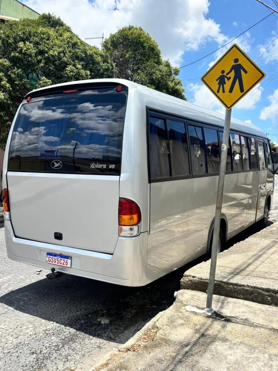 Vende-se urgente, motor feito com 450 mil kms - Foto 2