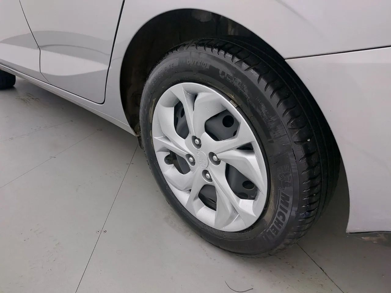 Hyundai HB20S Comfort Plus 1.0 TB Flex 12V Mec., foto 12 de 18