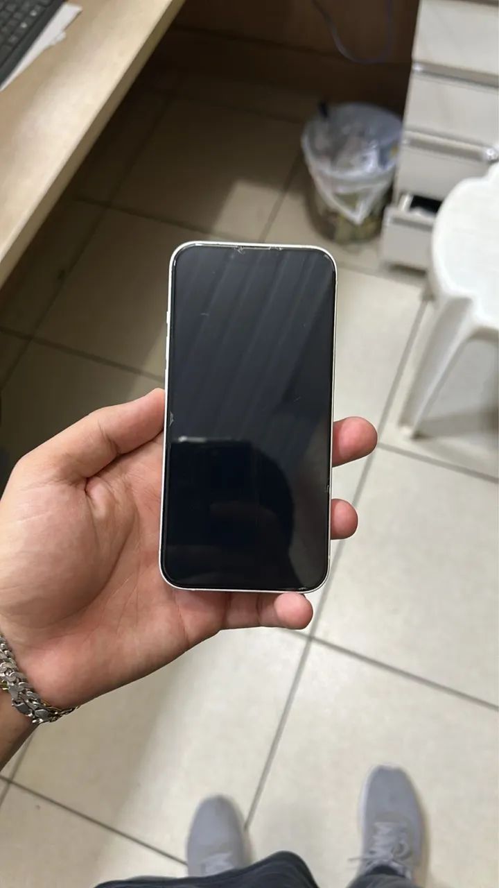 iPhone 13