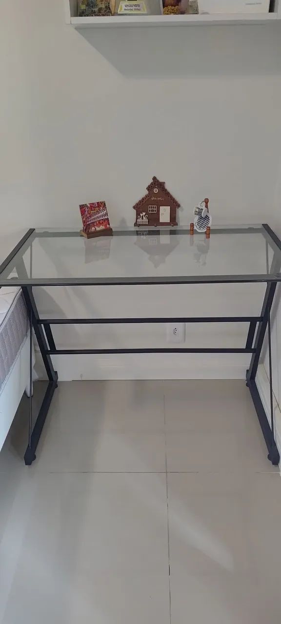 Mesa escrivaninha Tok Stock