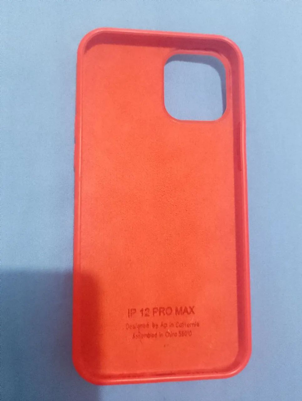 Capinha nova Iphone 12 Pro Max(Ótimo estado) - Foto 2