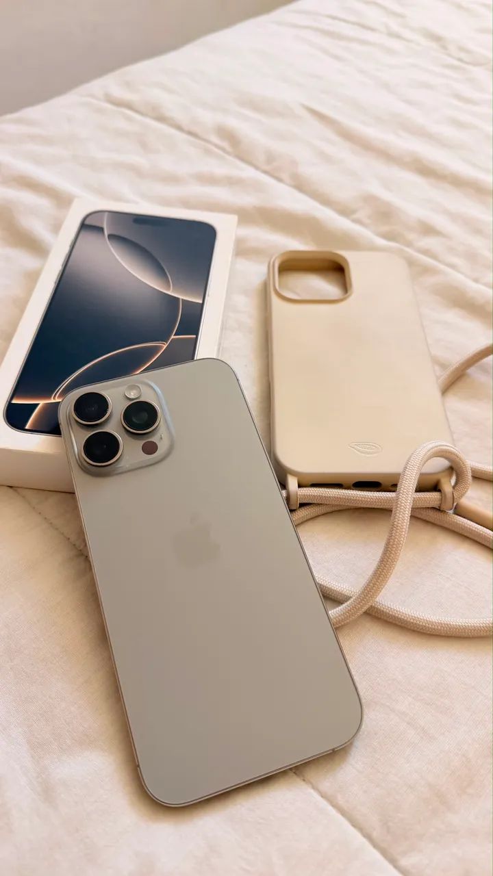 Apple Iphone 16 pro max 256gb - Titânio natural - Foto 4