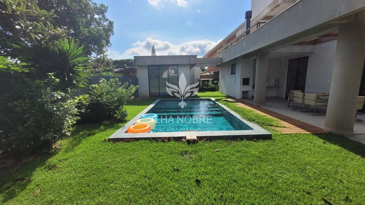 Casa Semi Mobiliada para alugar com 6 Quartos no Campeche Florianópolis com 512 M² por R$  - Foto 2