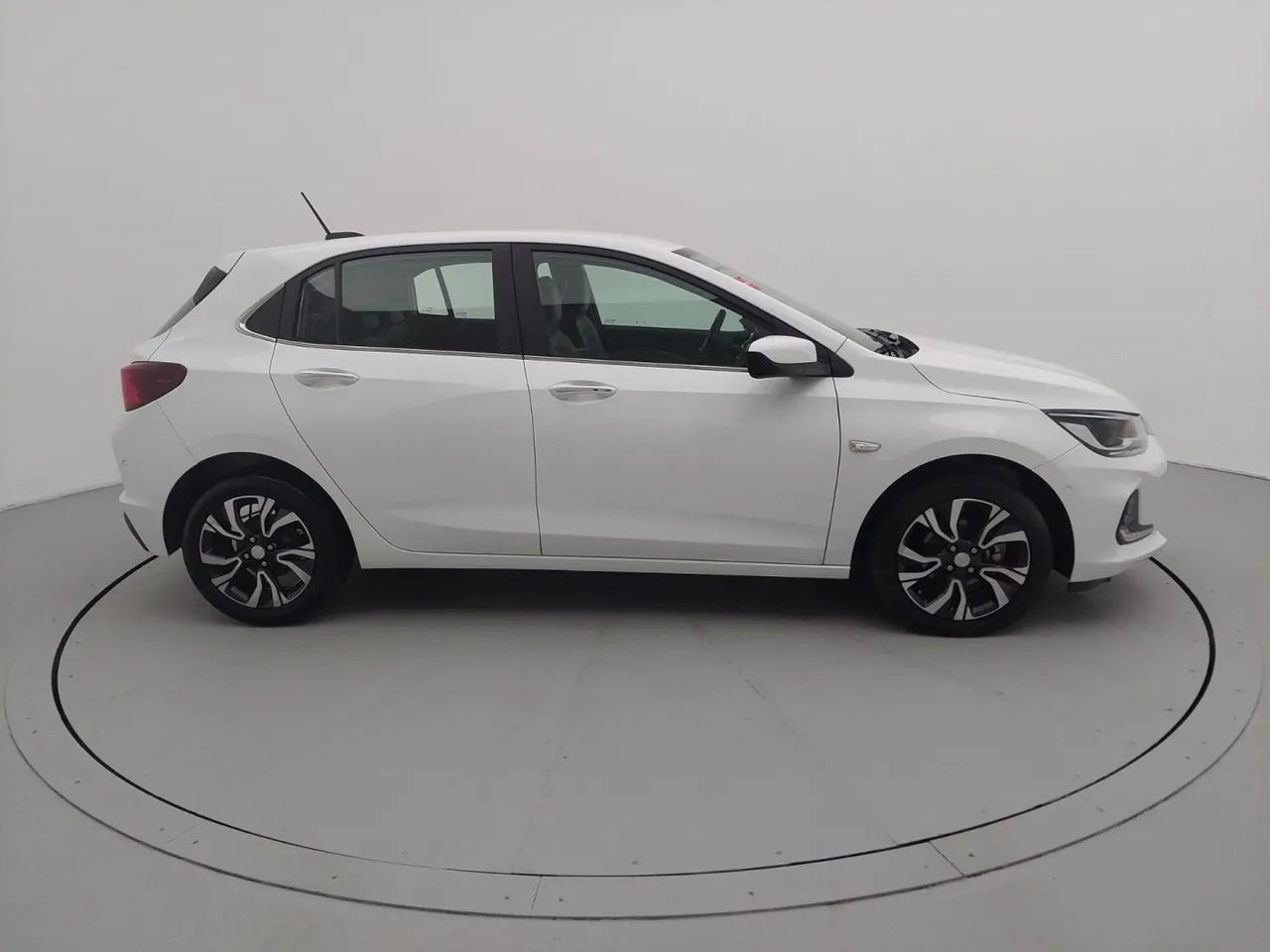 Chevrolet Onix Hatch Premier 1.0 12V TB Flex Aut. 4P, foto 6 de 18