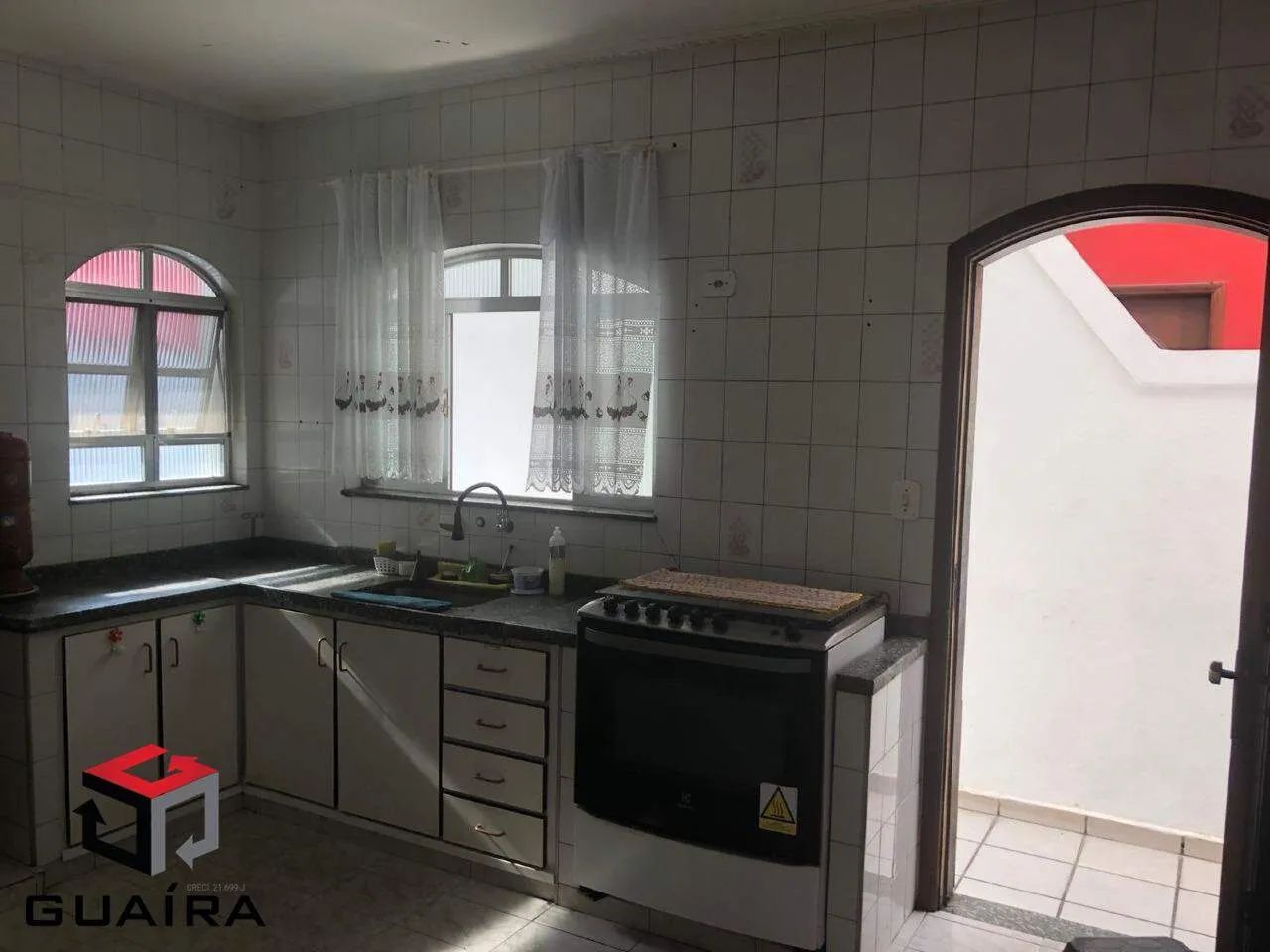 Casa terrea ,4 vagas, 4 quartos, 3 banheiros,Assunção/Eldizia comercial e residencial