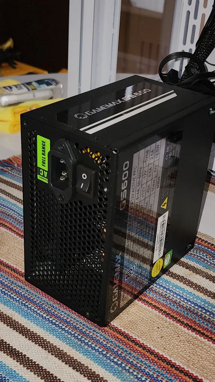 Fonte GamerMax - 600W 80Plus White - Foto 3