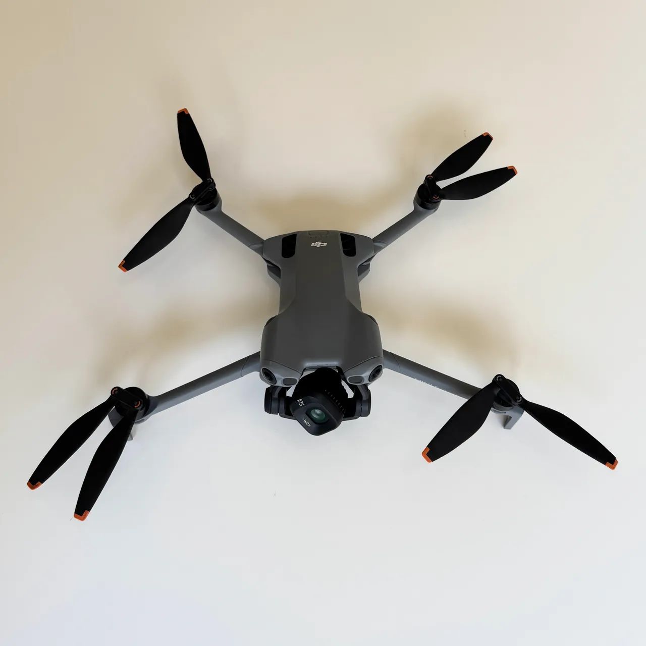 Drone DJI Mini 5 Pro | Combo Fly More Plus  - Foto 2