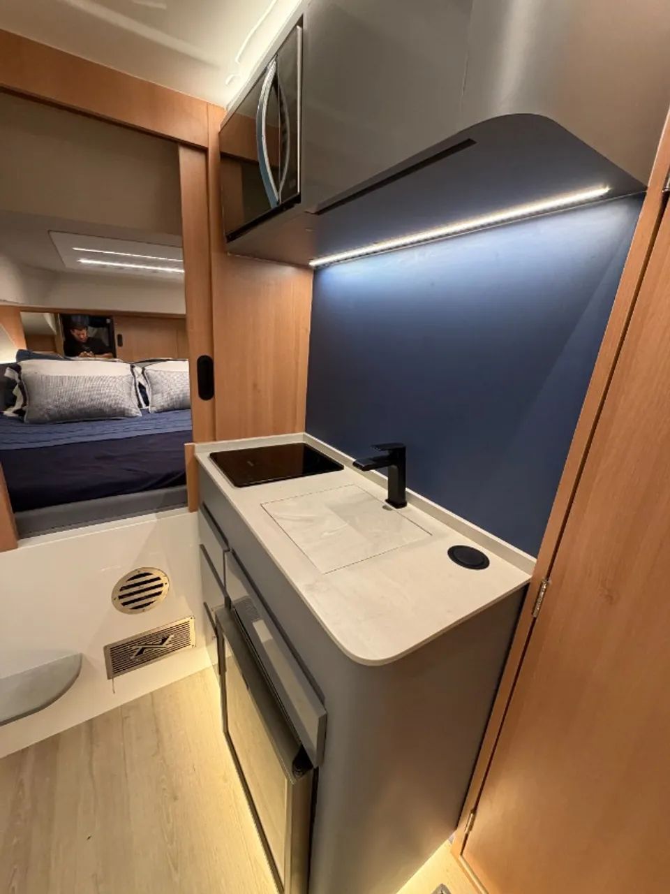 NX 41 HORIZON - Embarcação com Ar Condicionado  - Foto 4