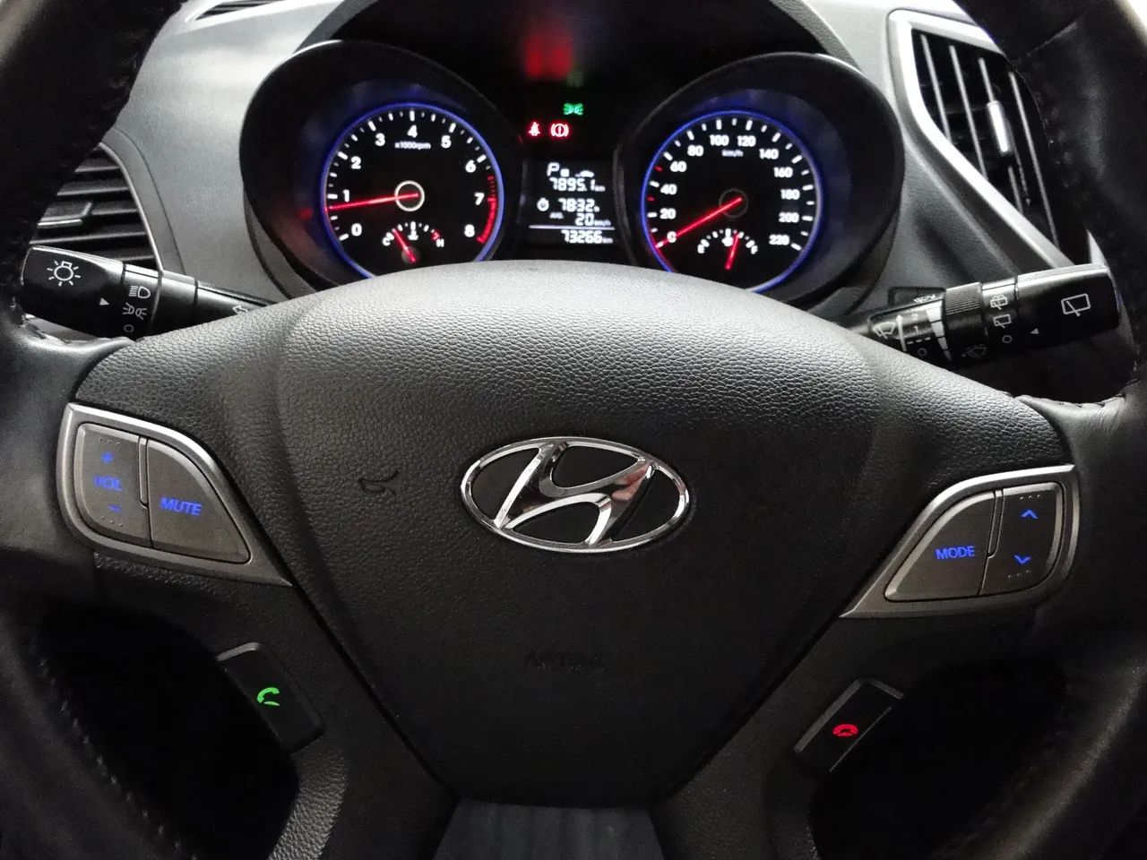 Hyundai HB20 Spicy 1.6 Flex 16V Aut. 2019 - Foto 8