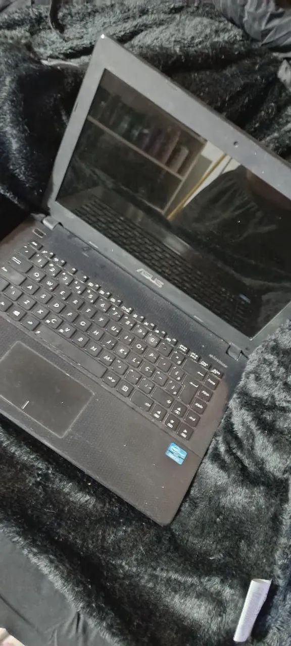 notebook Asus core i3 bateria viciada - Foto 2