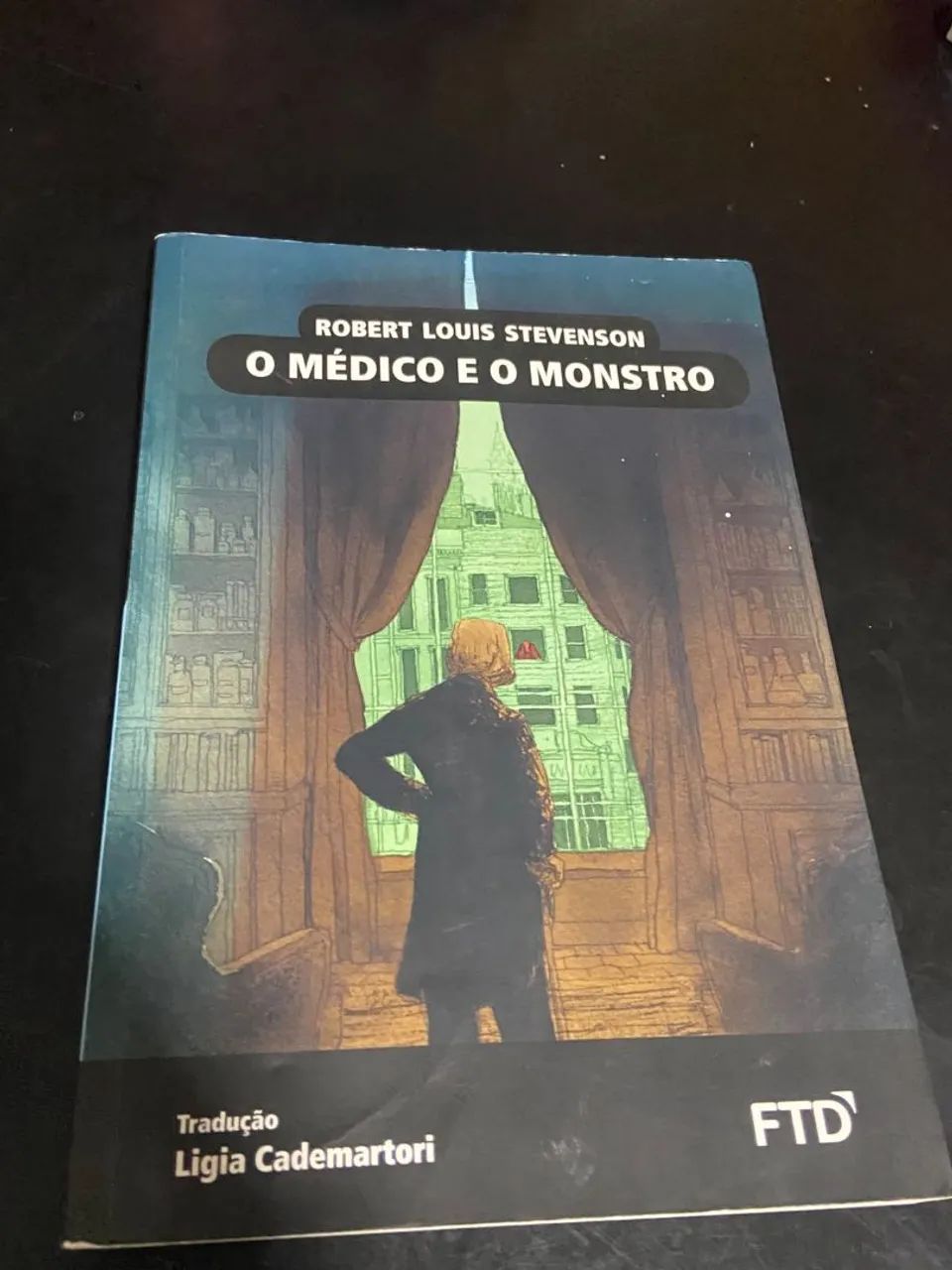 LIVRO O MÉDICO E O MONSTRO