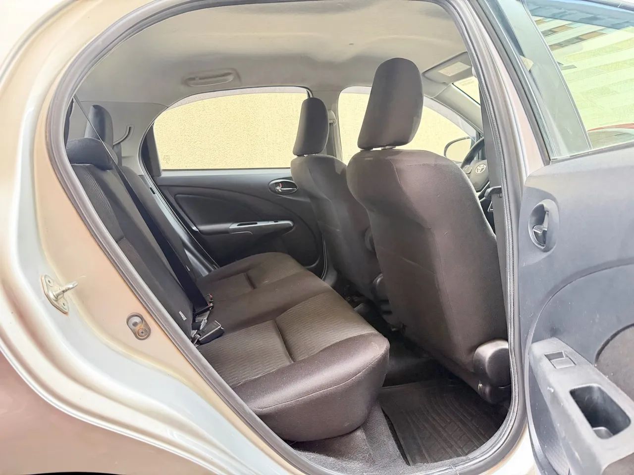 Toyota Etios XS 1.5 Flex 16V 5p Aut., foto 15 de 20