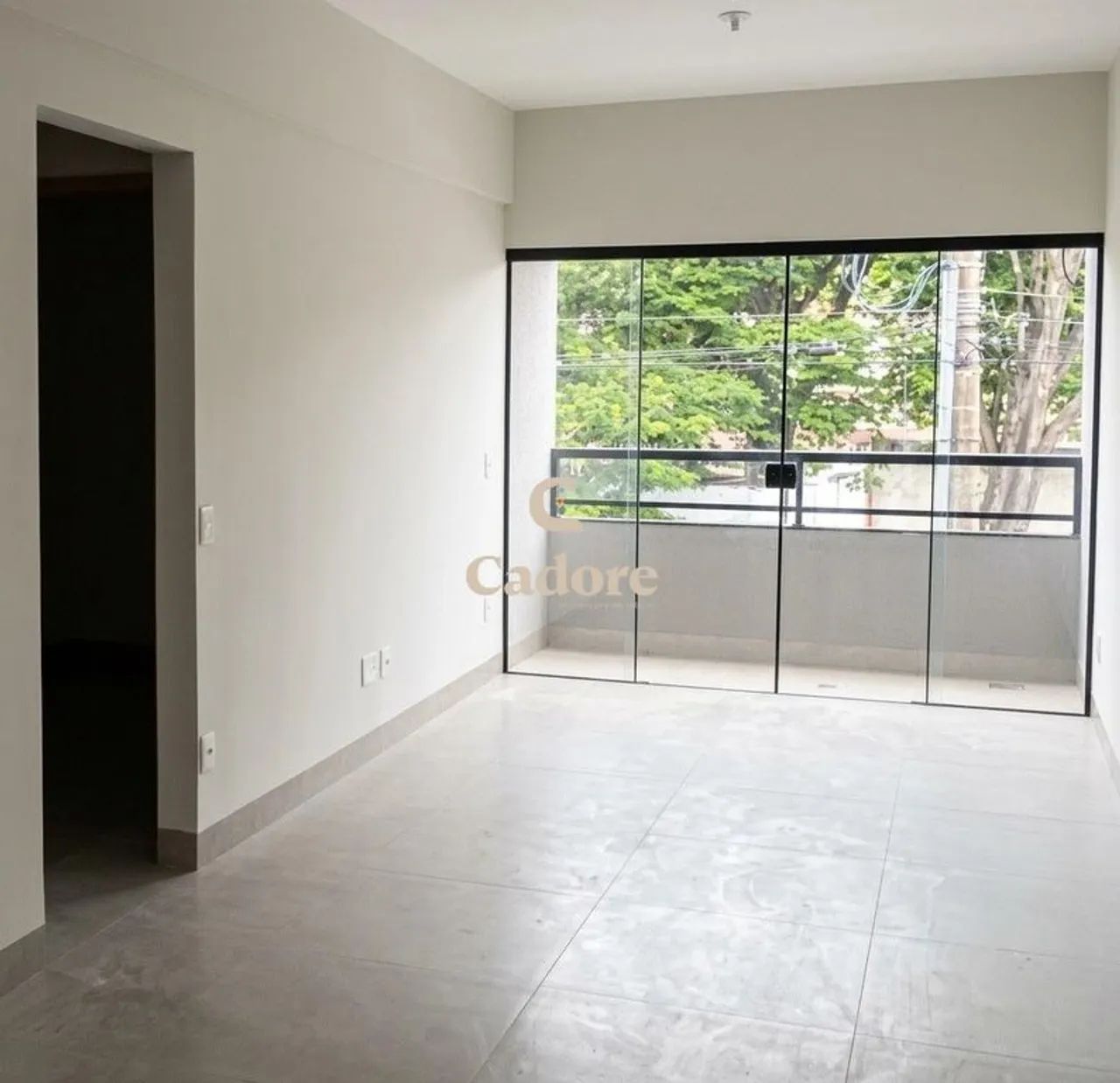 Apartamento à venda no Santa Mônica com 2/4 sendo 01 suíte e elevador - Foto 2