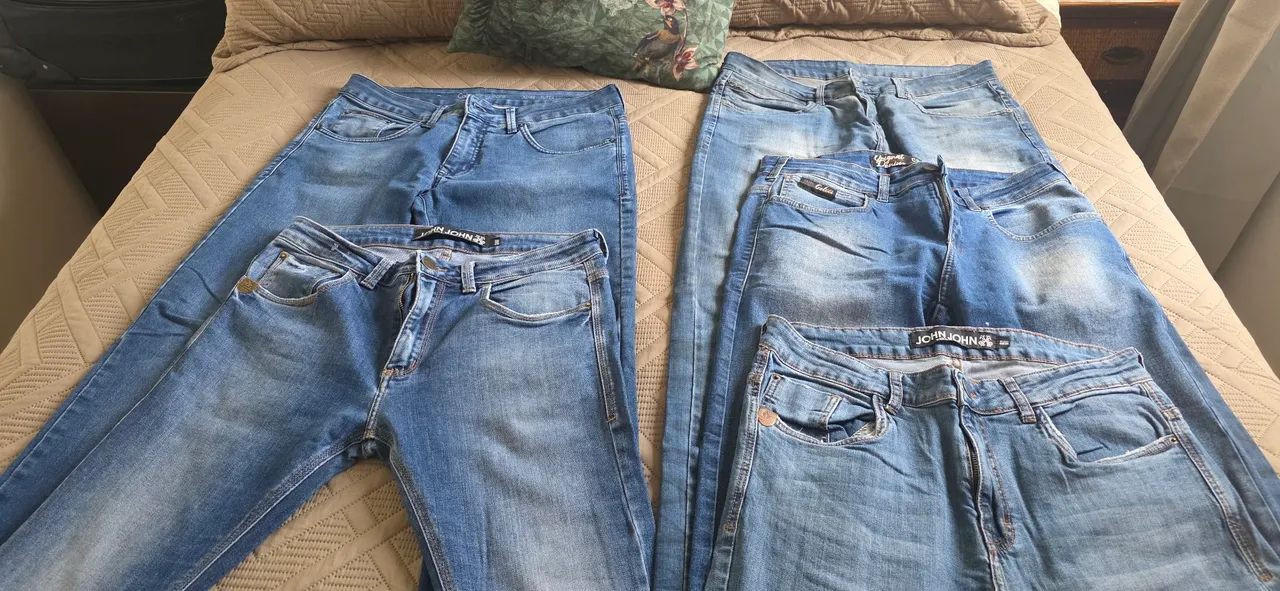 Kit 5 calças jeans pouco uso john john, colcci e Calvin klein  - Foto 3