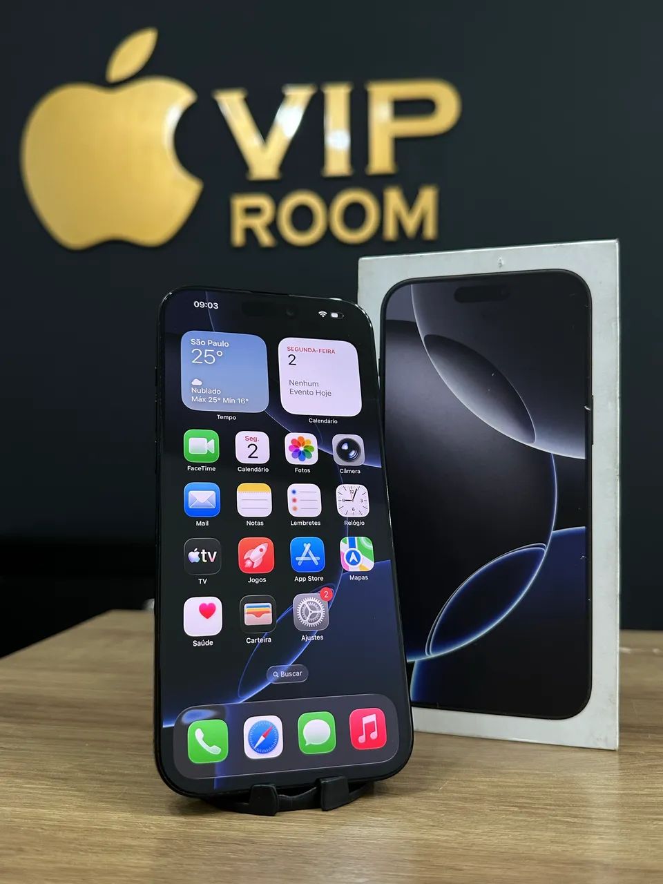 iPhone 16 Pro Max 256gb preto semi novo impecável - Celulares e