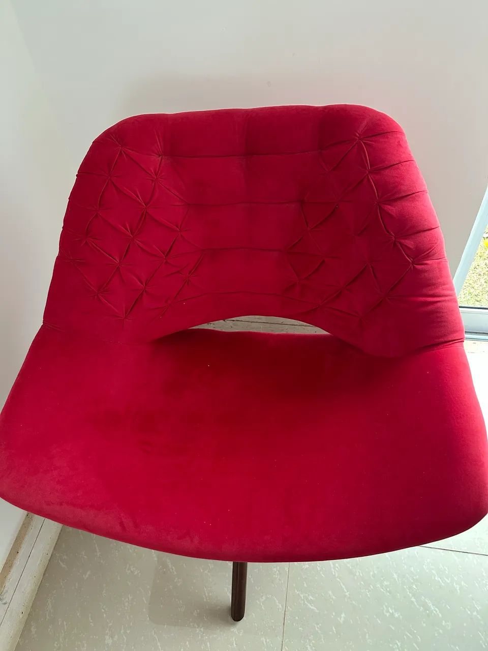 Cadeira giratória decorativa vermelha - Foto 2