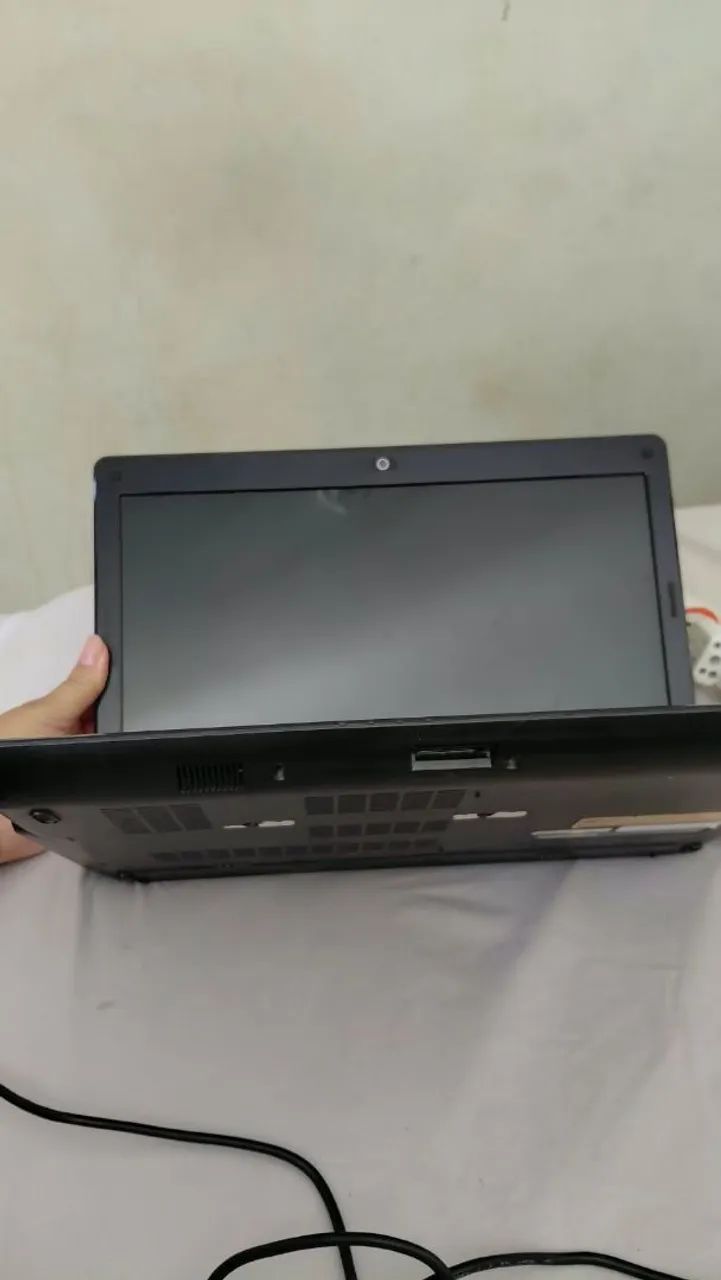 Notebook CCE para retirada de peças 
