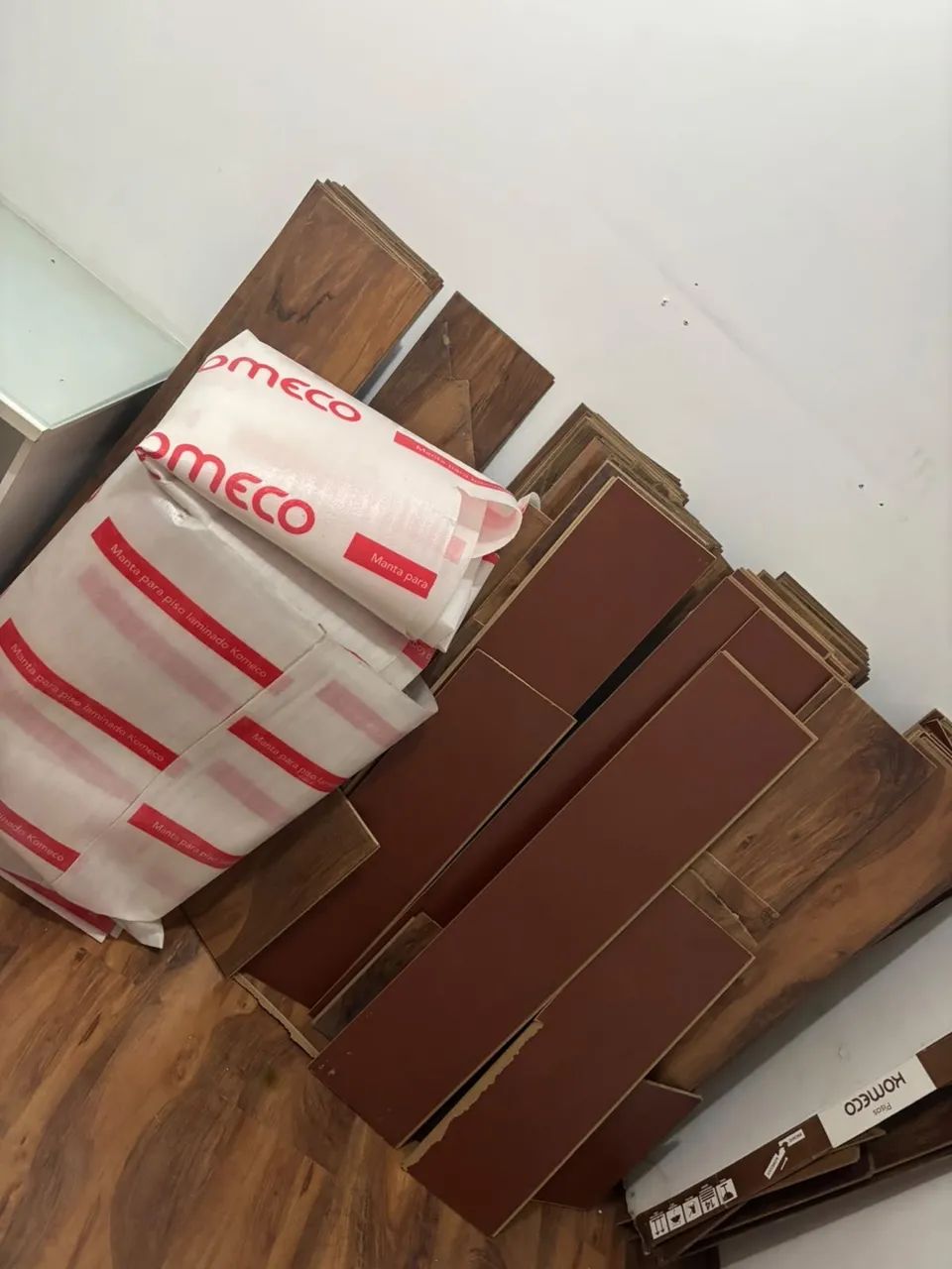 PISO LAMINADO DE ENCAIXE - KOMECO - Foto 2