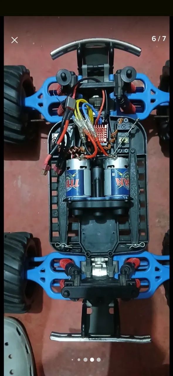 Automodelo traxxas Emaxx - Foto 3