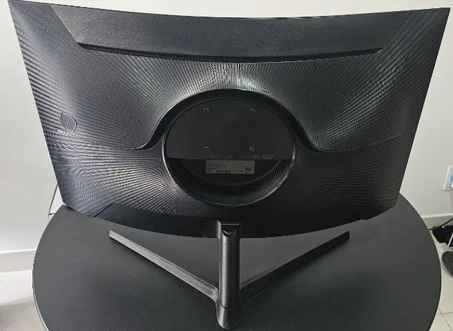 Monitor Gamer Samsung Odyssey G5 32" - Foto 4