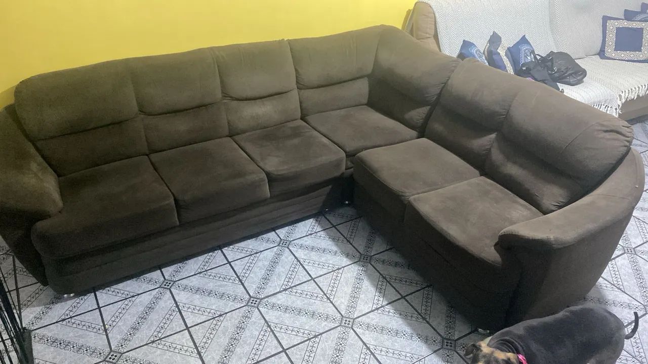 Vendo sofá 3 e 3 lugares em L - Foto 2
