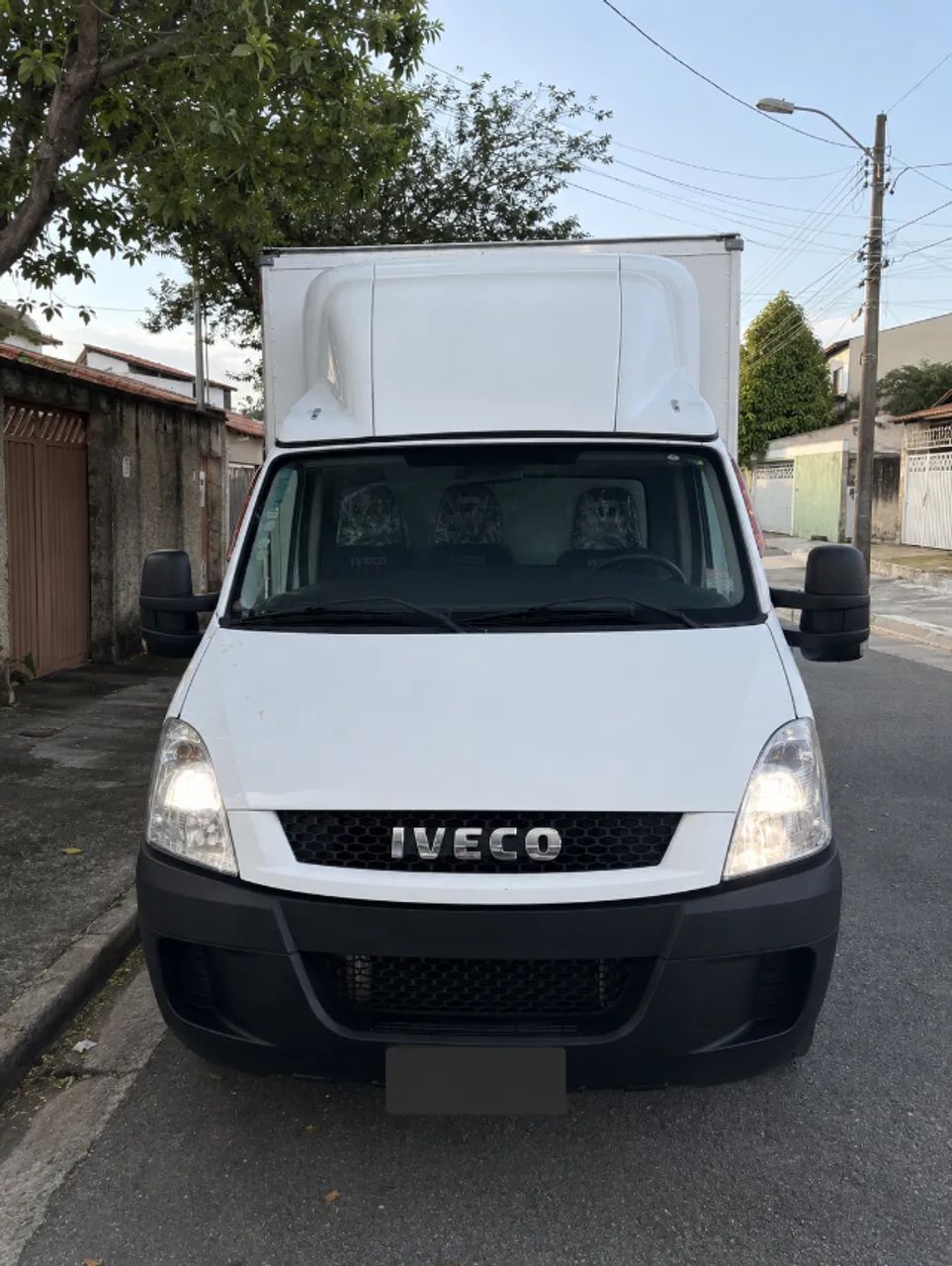 Iveco Daily 35s14 3.0 16V Turbo Diesel Mec. 2020 - Foto 2