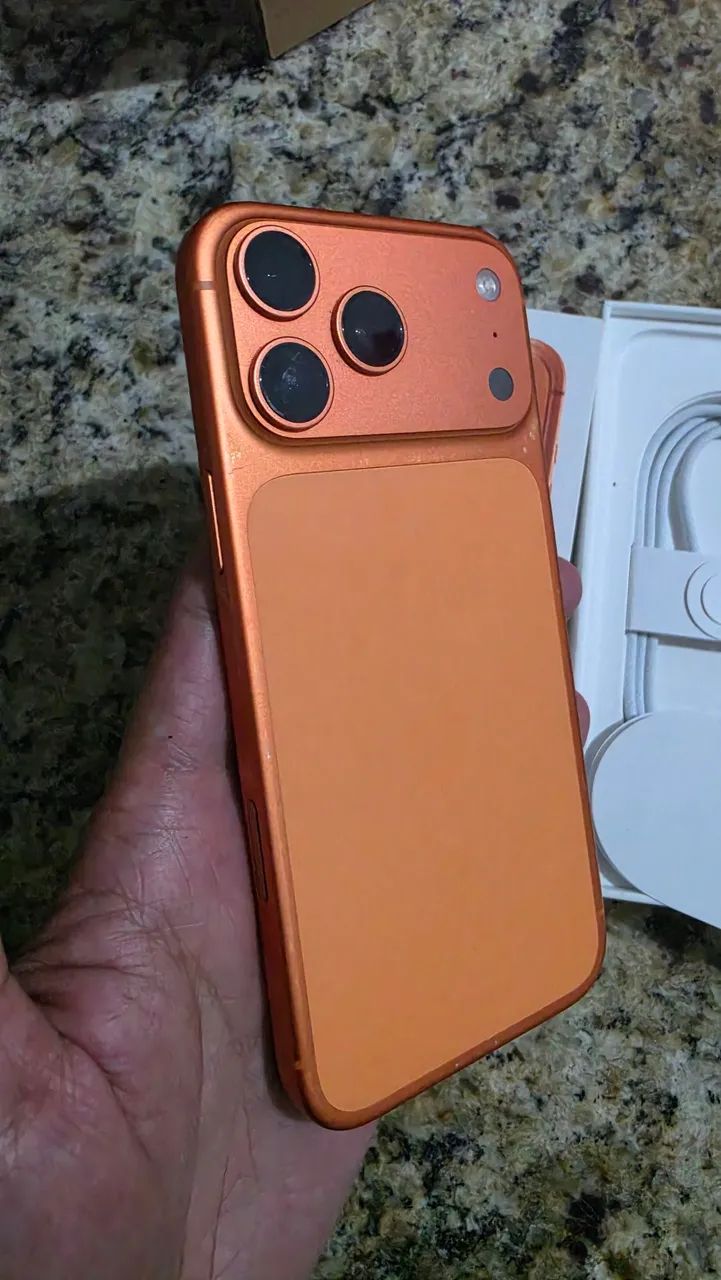 Iphone 17 pro max Laranja 256gb com nota fiscal  - Foto 3