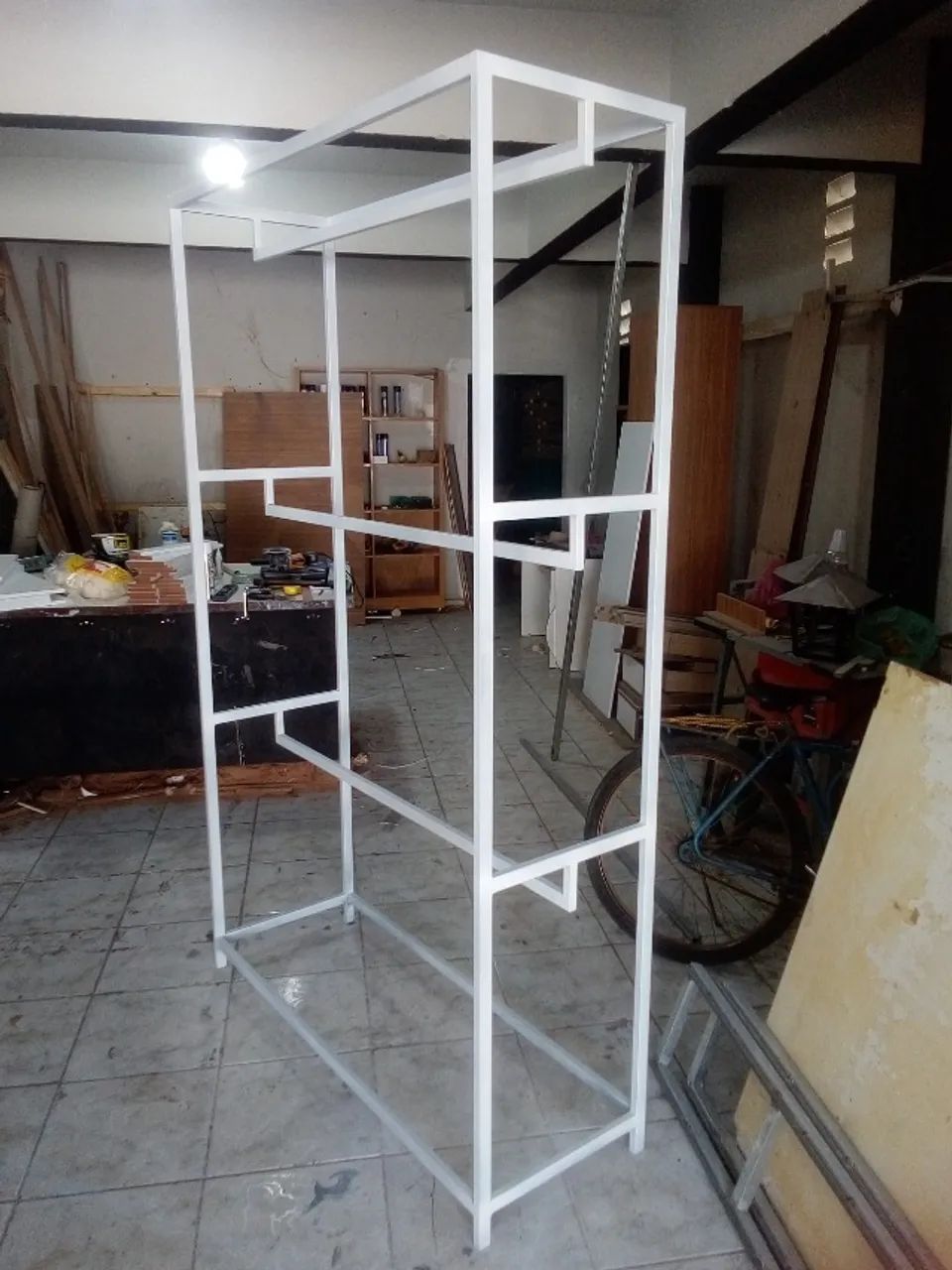 prateleiras para loja de roupas - Foto 2