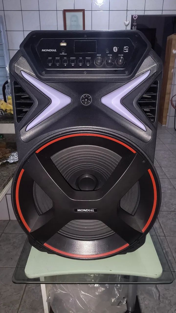 Caixa amplificada de som Mondial CM-700