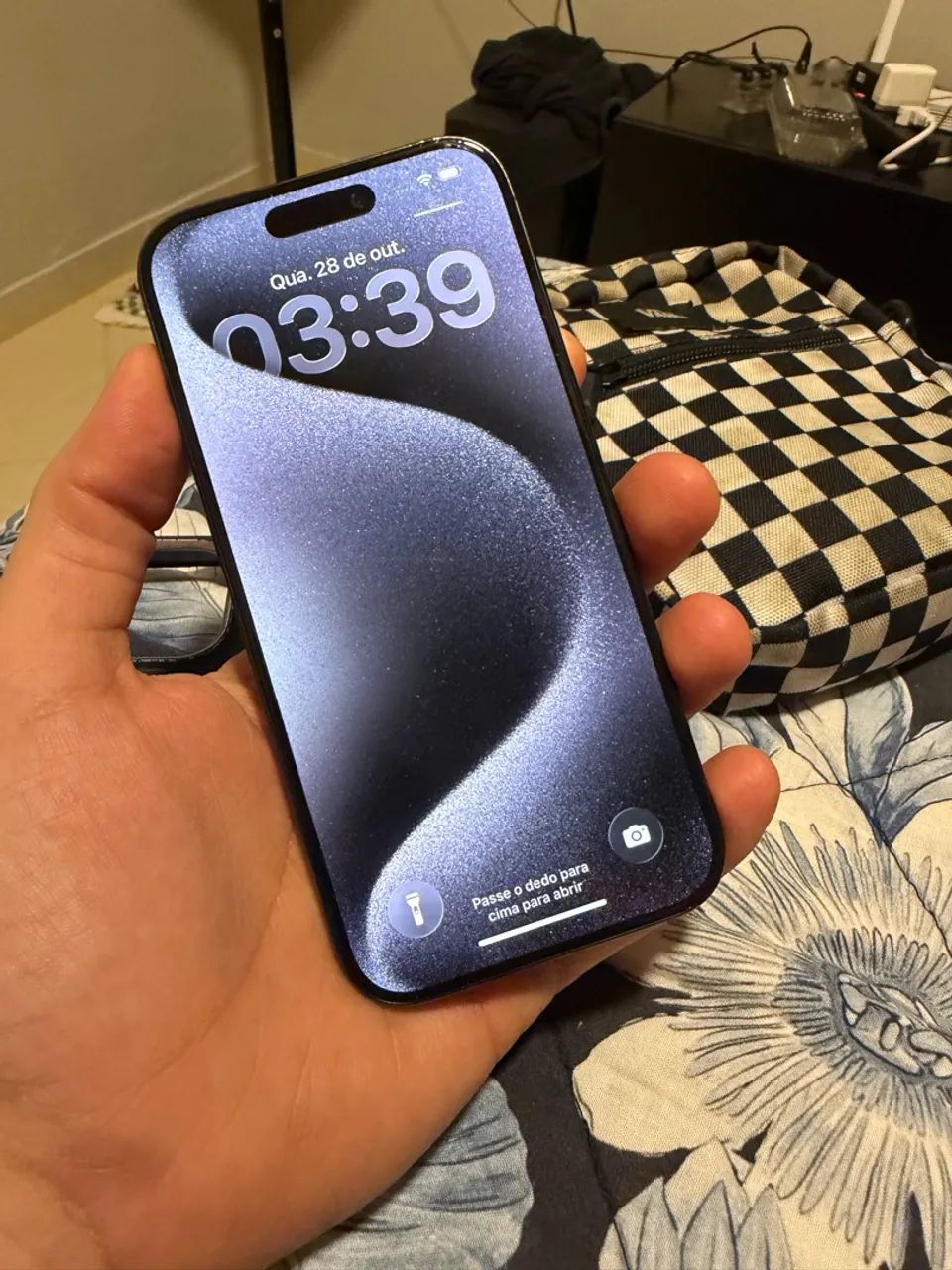 iPhone 15 Pro 512GB - Foto 2