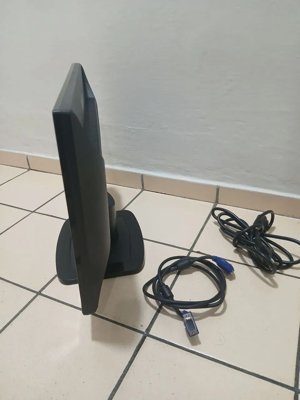 MONITOR LENOVO 20 POLEGADAS  - Foto 2