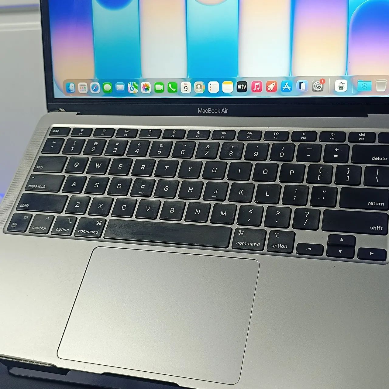 Macbook Air - M1 - SSD Nvmie - Tela Retina 2.5k - Foto 4