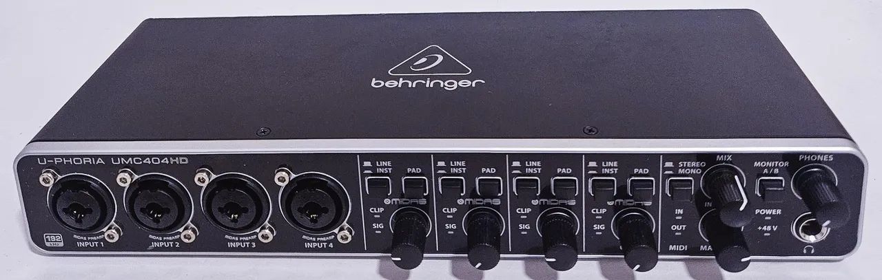 Interface de áudio Behringer U-PHORIA UMC404HD