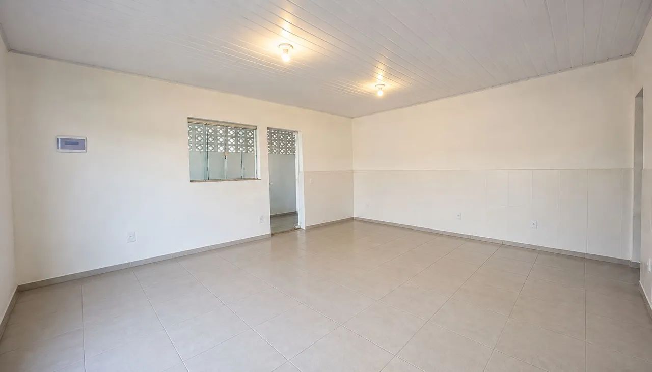 Sala Comercial Frente Rodovia | 35m² | Rio Tavares - Foto 2