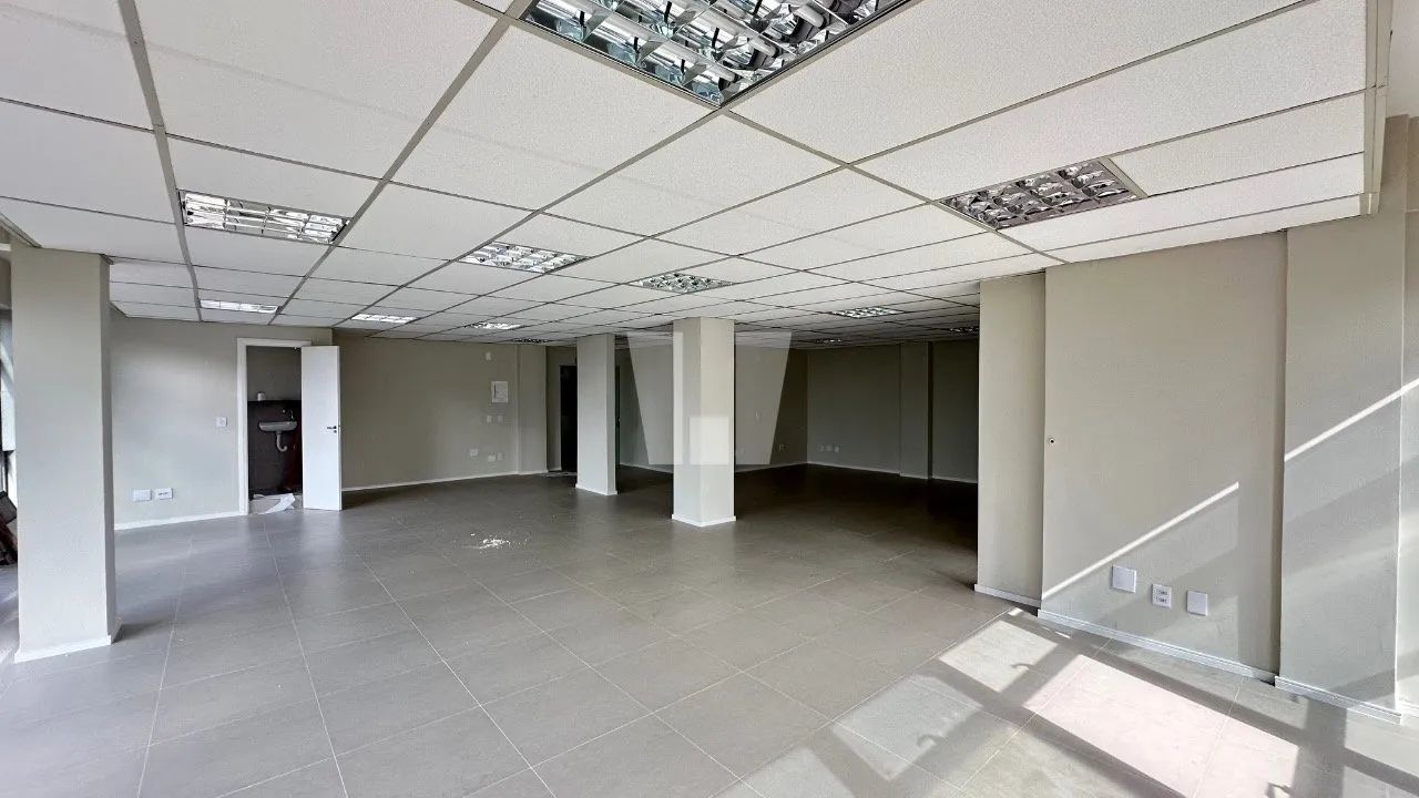 Sala ampla na melhor localização da Savassi - Foto 4