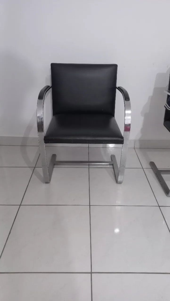 2 Cadeiras para escritório sala recepção  Cromada