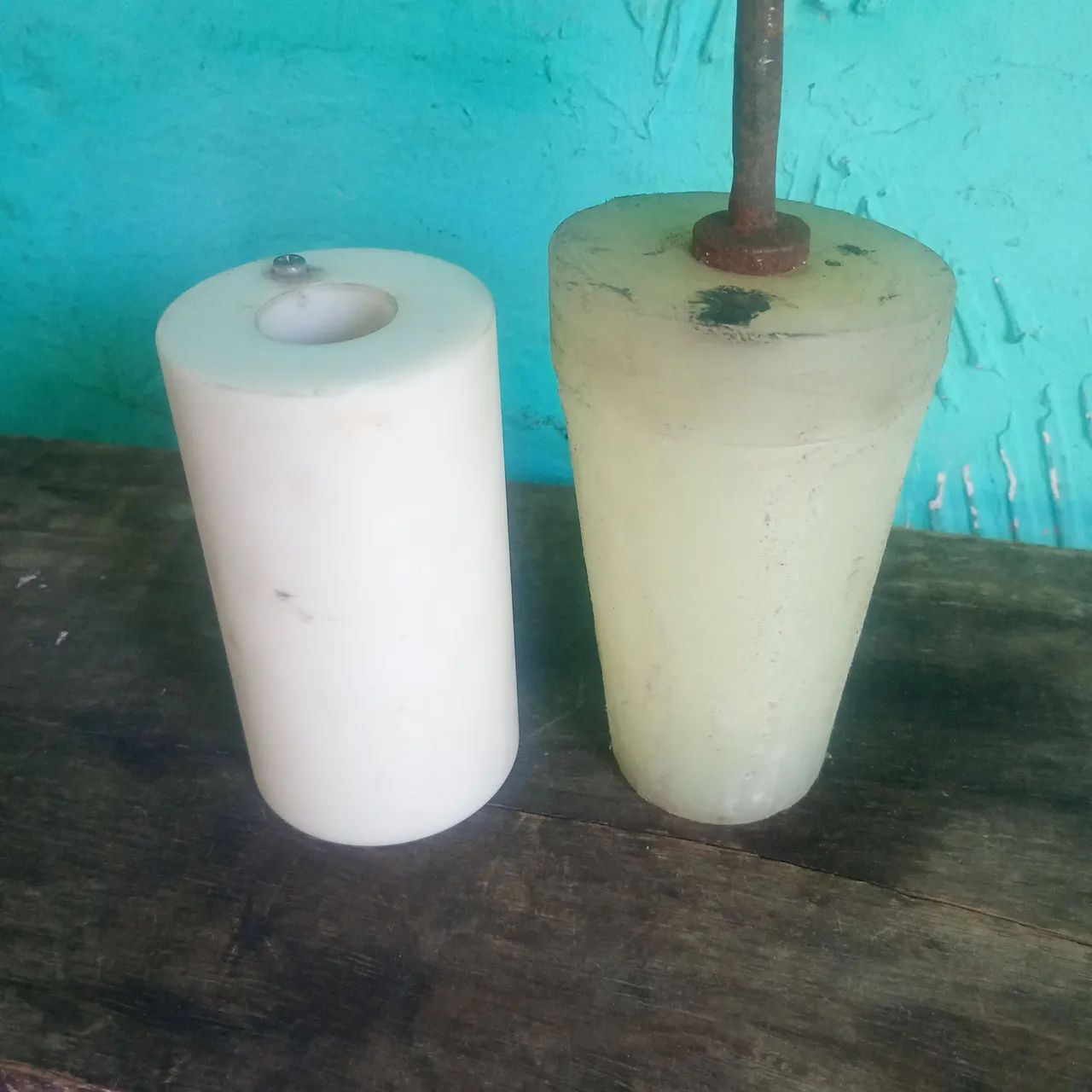 Dois tarugos de nylon usado  - Foto 4