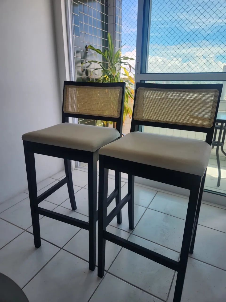 Conjunto 2 Banquetas com Encosto