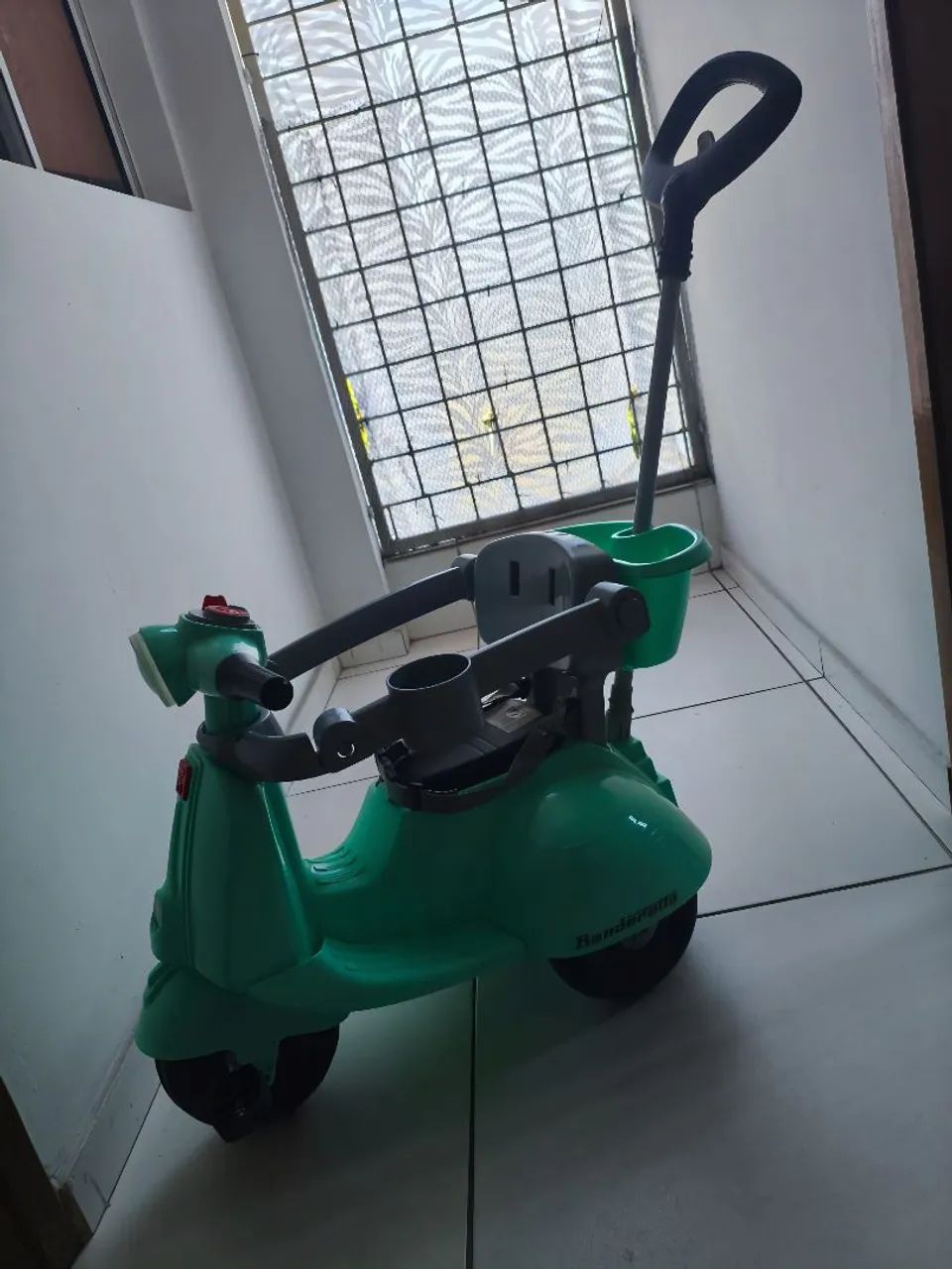 Triciclo infantil e bicicleta de equilíbrio infantil  - Foto 2