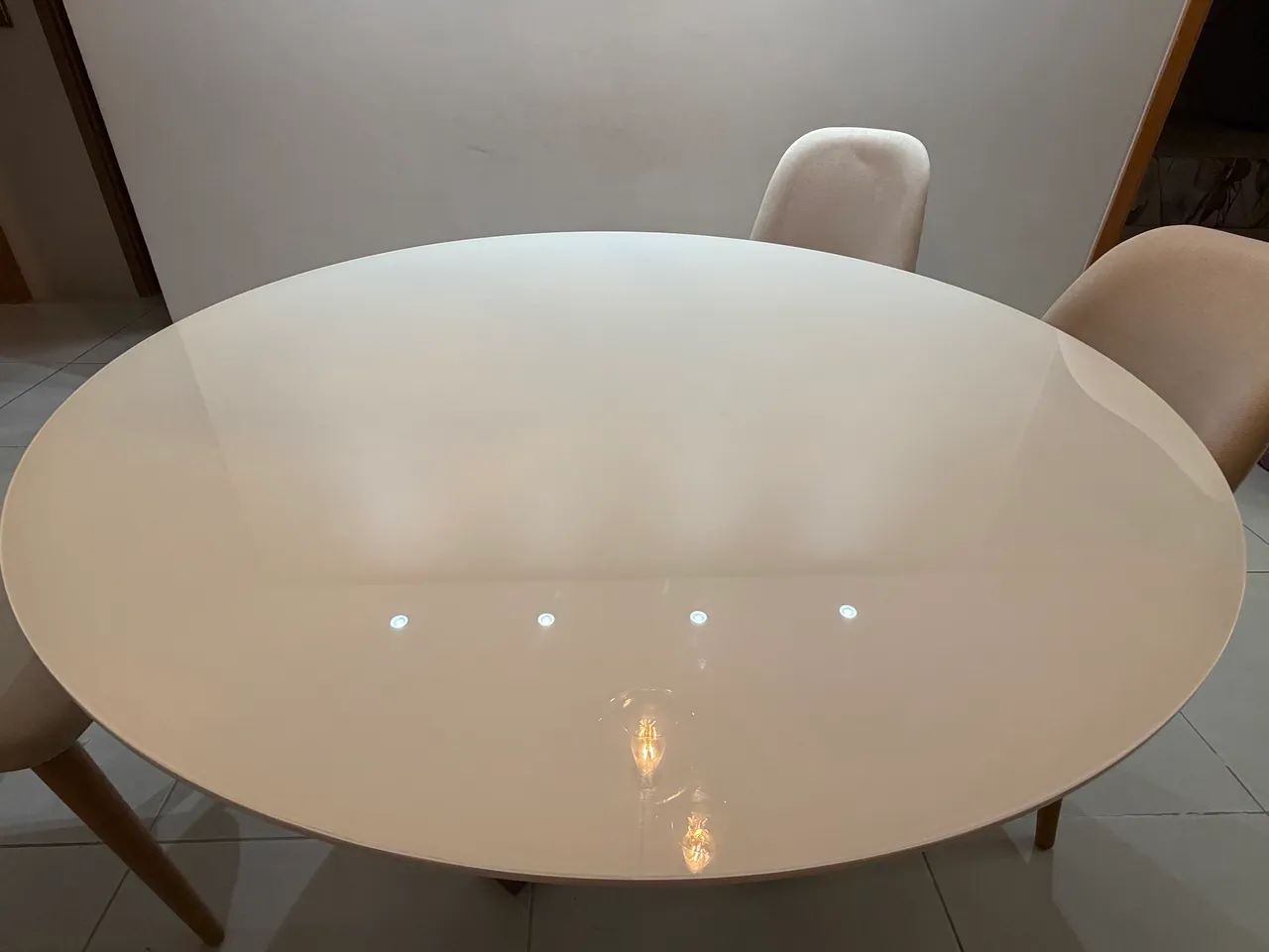 Mesa sala de jantar redonda com 4 cadeiras  - Foto 2