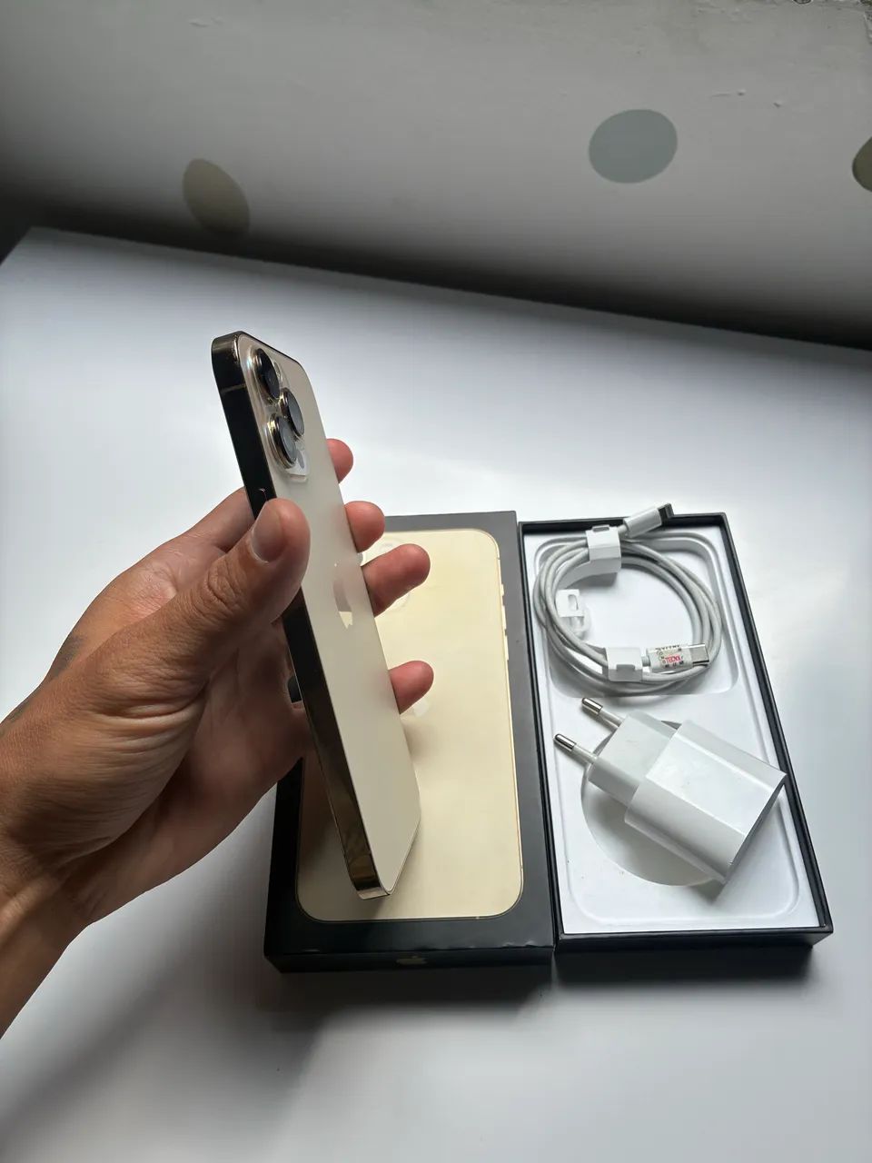 iPhone 13 Pro Max Gold TODO ORIGINAL. - Foto 2
